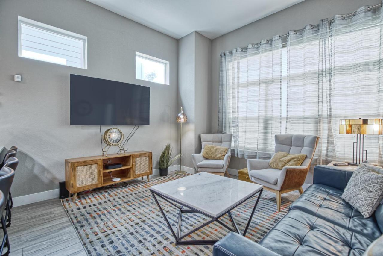 Modern Townhome Near Old Town, Breweries, & River! Fort Collins Exteriör bild