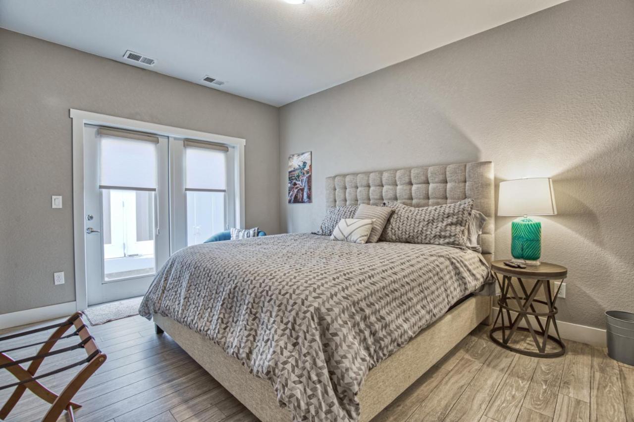 Modern Townhome Near Old Town, Breweries, & River! Fort Collins Exteriör bild